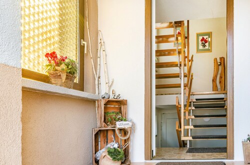 Ferienhaus "Alte Gärtnerei" Ferienwohnung Veronika mit Gemeinschaftsgarten und Wi-Fi