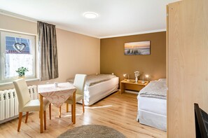 2 bedrooms, WiFi, bed sheets