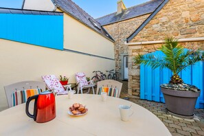 屋外ダイニングエリア