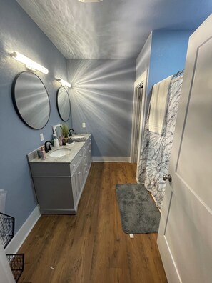 Håndklæder, Sæbe, Shampoo, Toiletpapir