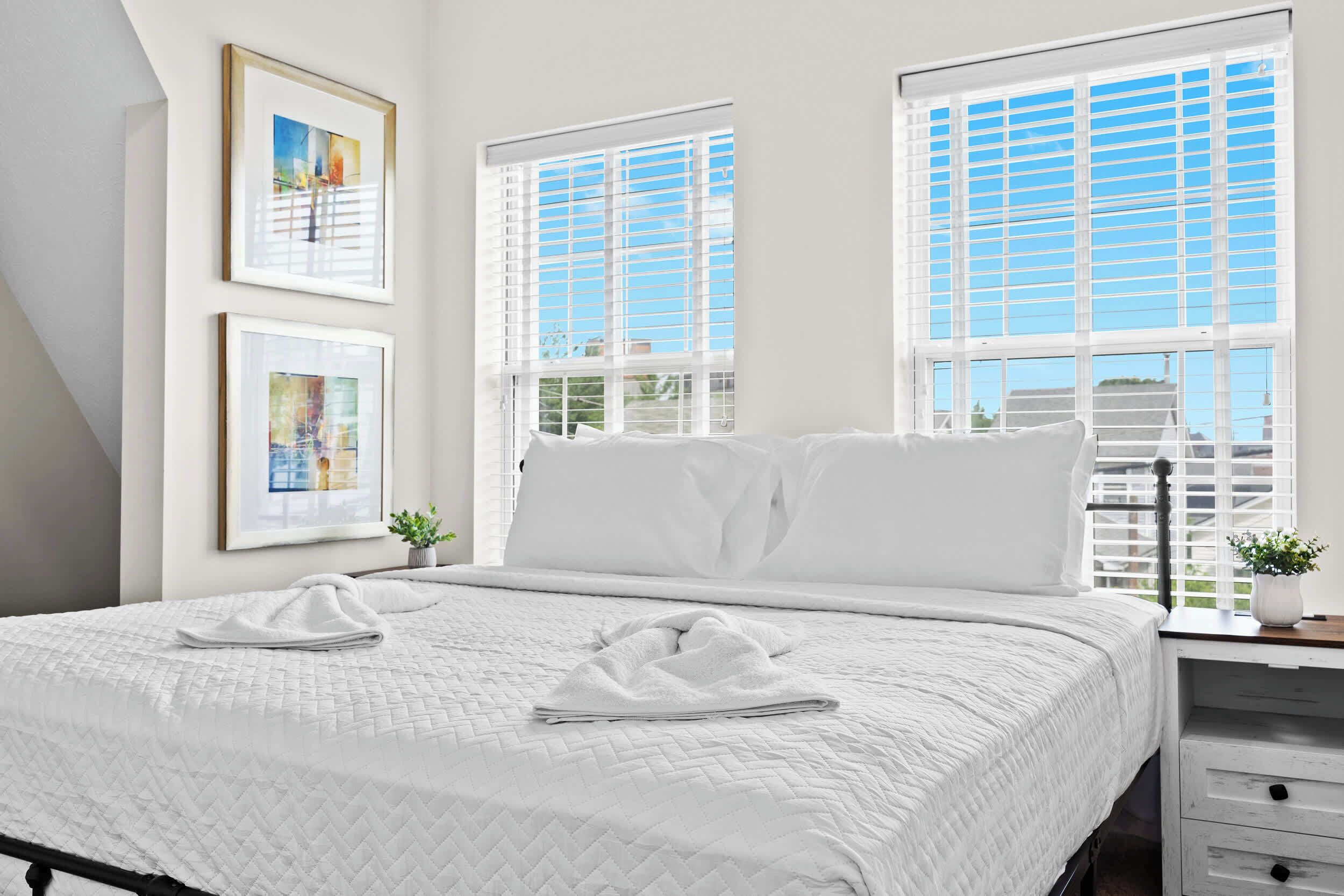 3 soverom, skrivebord, strykejern/-brett og wi-fi