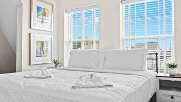 3 soverom, skrivebord, strykejern/-brett og wi-fi