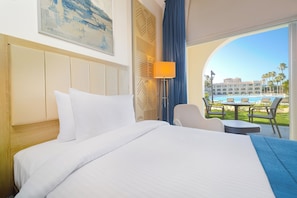 Quarto premium | Frigobar, cofres nos quartos, escrivaninha, quartos à prova de som
