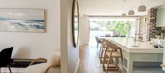 Luxury Coastal Retreat in Bundeena