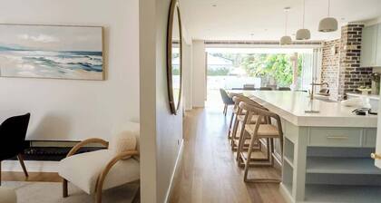 Luxury Coastal Retreat in Bundeena