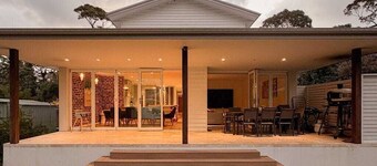 Luxury Coastal Retreat in Bundeena