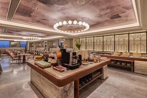 Morgunverðarhlaðborð daglega (58 CNY á mann)