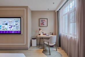 Privilege, Room, 1 King Bed | In-room dining