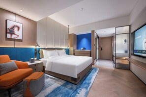 Superior Room, 1 King Bed | Premium bedding, down comforters, free minibar items