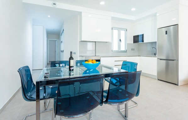 Dining - House in Las Palmas Near Las Canteras Beach (Las Palmas de Gran Canaria)