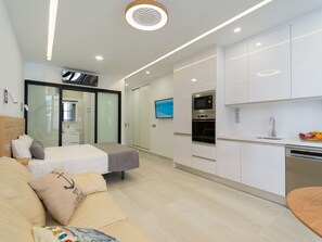 Private kitchen - Studio by Playa de Las Canteras Beach (Las Palmas de Gran Canaria)