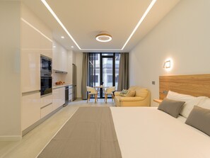1 bedroom, laptop workspace, iron/ironing board - Studio by Playa de Las Canteras Beach (Las Palmas de Gran Canaria)