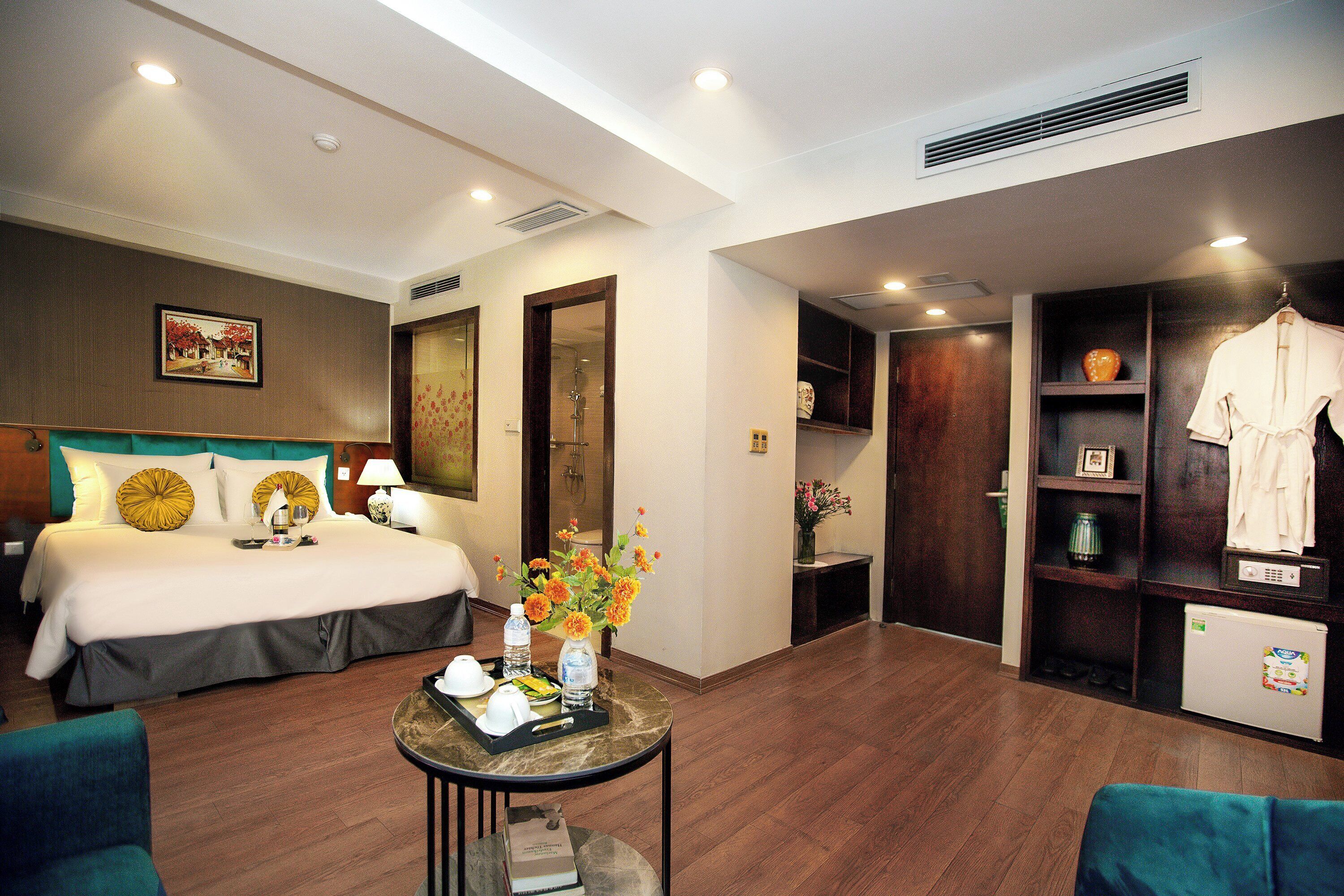 Caixa forta a l'habitació, escriptori, wifi gratuïta i roba de llit 