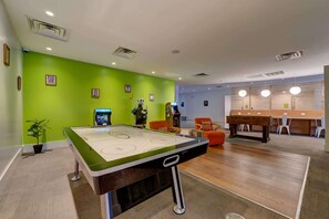 Game room - Legacy Grand Studio in Prime Spot (Kissimmee)
