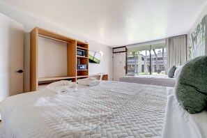 WiFi, bed sheets