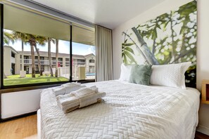 WiFi, bed sheets