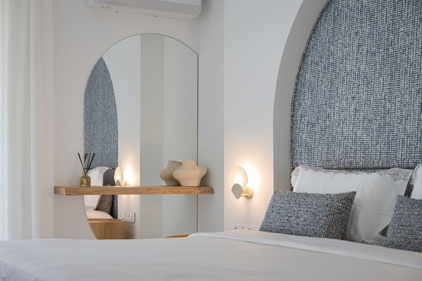 Deluxe Apartment, Balcony, City View | In-room safe, blackout curtains, soundproofing, iron/ironing board - Arche Residence Glyfada (Glyfada)