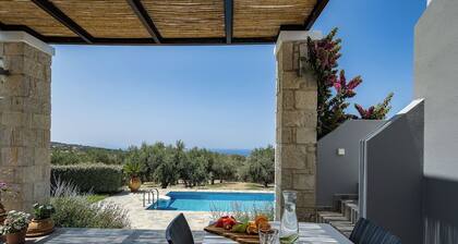 Villa Elies â Private Retreat Surrounded by Olive Trees