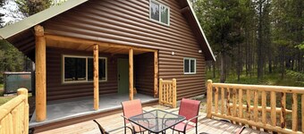 New Listing Sleeps 8 25 Mins to Yellowstone