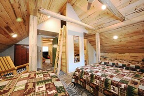 2 bedrooms, travel crib, WiFi, bed sheets