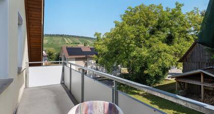 Apartment 'Holunderbusch' with Balcony and Wi-Fi