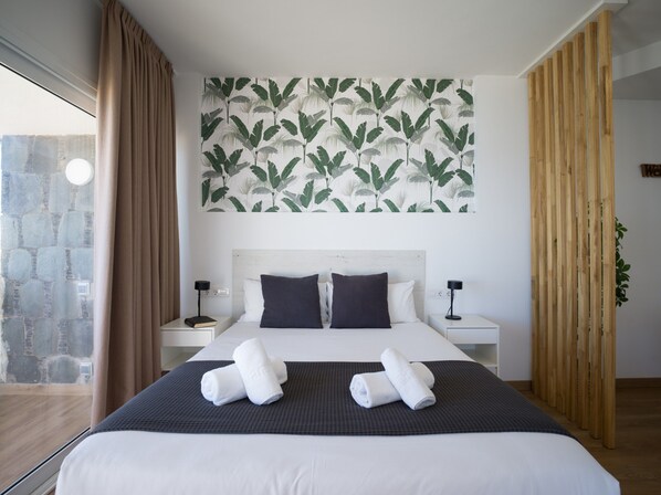 Apartment | 1 bedroom, laptop workspace, iron/ironing board - Apartment Las Canteras With Ocean Views (Las Palmas de Gran Canaria)