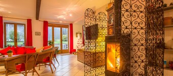 Casa de vacaciones 'Gite Sources D'Arvey' con balcón y Wi-Fi