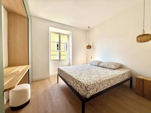 2 habitaciones, tabla de planchar con plancha y wifi gratis
