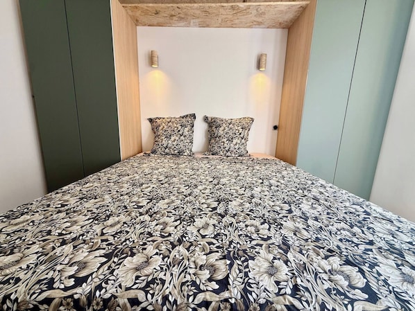 1 bedroom, iron/ironing board, free WiFi, bed sheets - Magnificent, bright 3-room apartment in the Golden Square (Niza)