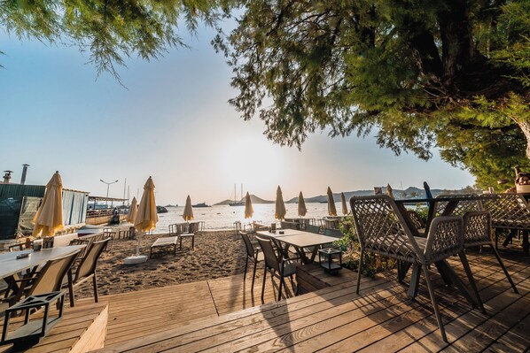 Privatstrand, Strandbar