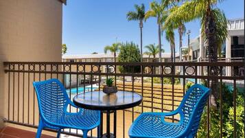 Superior Apartment, Balcony, Pool View | Balcony