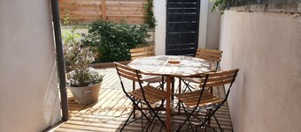 T2 house with small adjoining plot, very nice.