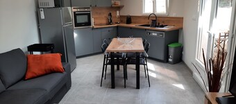 T2 house with small adjoining plot, very nice.