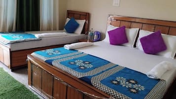 Classic Double Room, Mountain View | City view