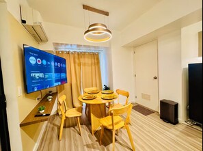 Condo, 1 Bedroom, Accessible, Private Pool | Lounge