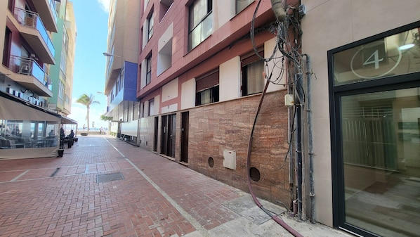 House | Exterior - Apartment in Las Palmas by Las Canteras Beach (Las Palmas de Gran Canaria)