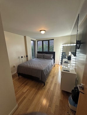 1 chambre, fer et planche Ă repasser, draps fournis