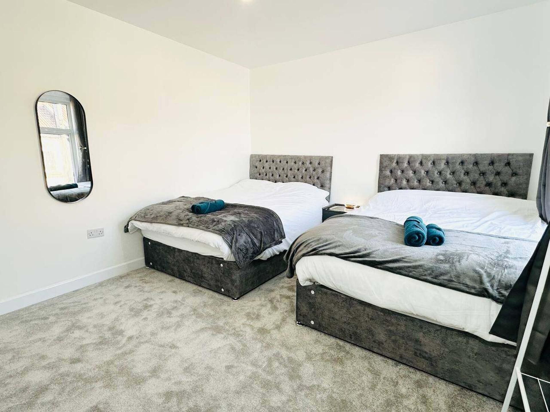 4 bedrooms, iron/ironing board, free WiFi, bed sheets