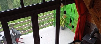 Doğanın Kalbinde,deniz manzaralı bungalov.