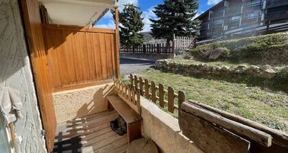 Gemütliches Studio an der Piste mit Terrasse
