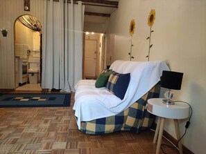 Interior - Cozy studio at the foot of the slopes with terrace (Enchastrayes)