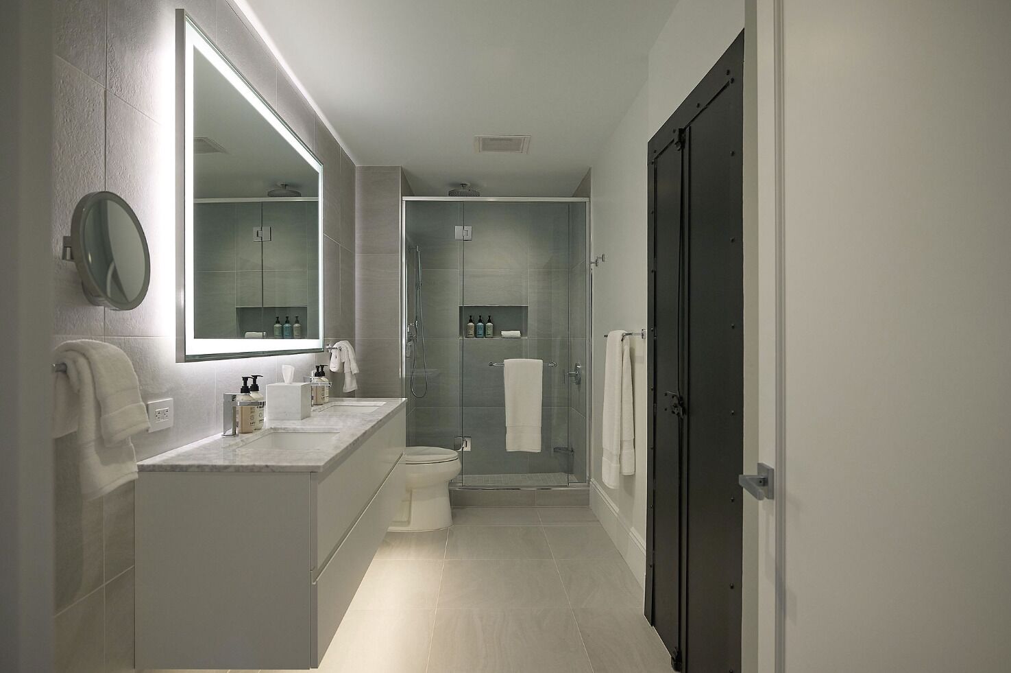 Exclusive Loft, 1 Bedroom, City View | Bathroom | Shower, rainfall showerhead, hair dryer, bathrobes