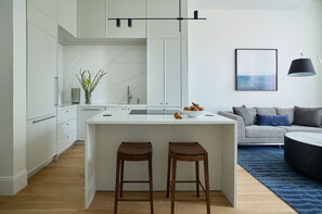 樓中樓客房, 2 間臥室 | 私人廚房 | 電冰箱、微波爐、烤箱、爐台