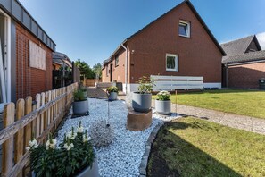 Property grounds - Baltic Sea Apartment Ostseeclick Damp with E-Bikes and Full Service Included (Damp)