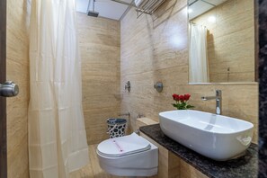 Dusche, Handtücher, Seife, Shampoo