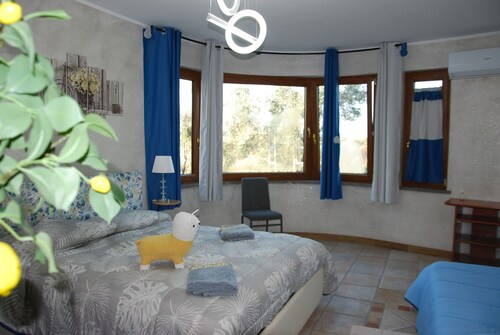 Tourist accommodation Acquabianca House