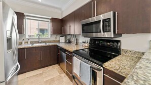 House, Multiple Beds, Pool Access, Pool View (Ocean House) | Private kitchen