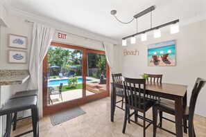 Dining - Ocean House - For 4! (Hollywood)