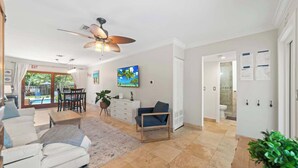 House, Multiple Beds, Pool Access, Pool View (Ocean House) | Living area