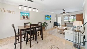 House, Multiple Beds, Pool Access, Pool View (Ocean House) | Living area